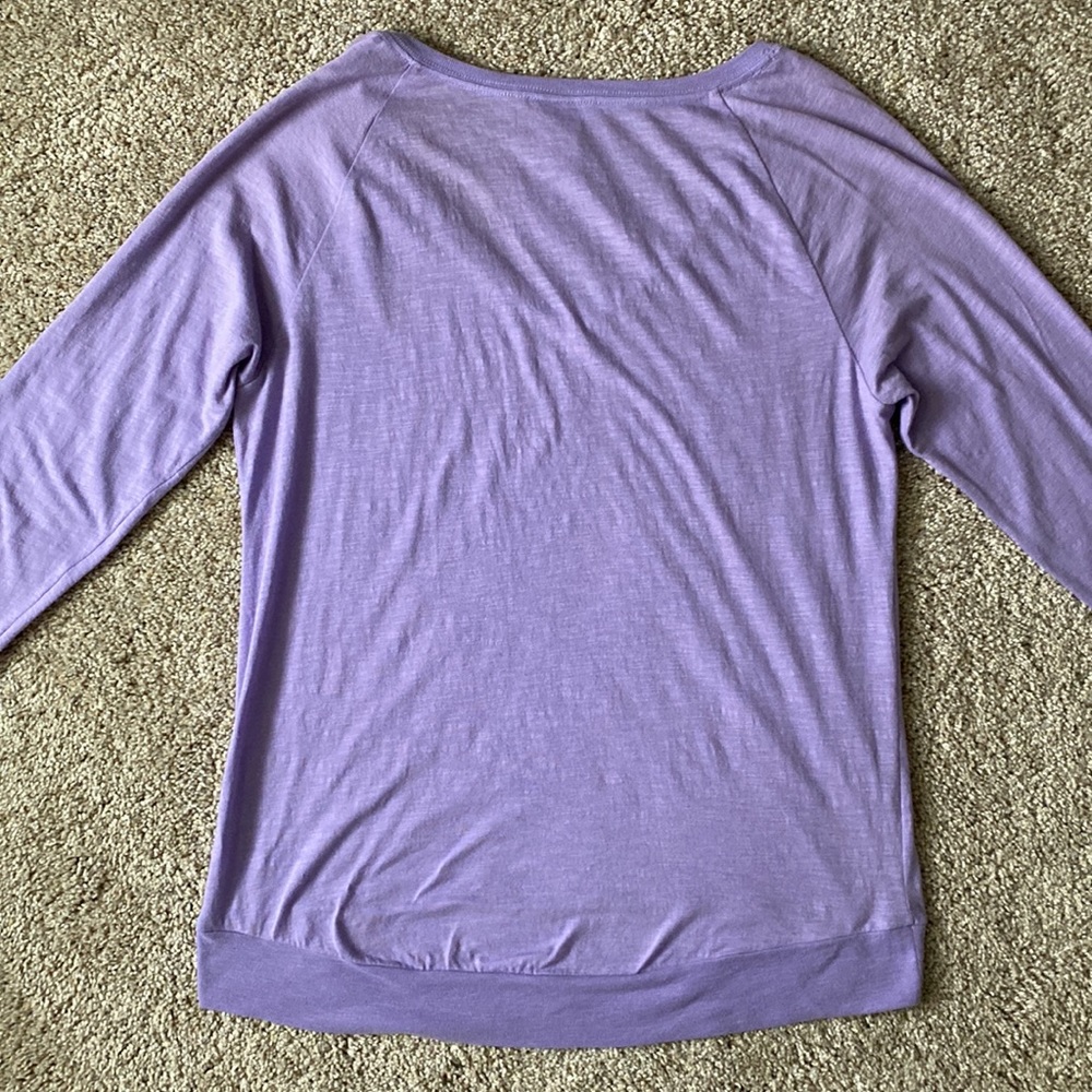 PINK Victoria's Secret Long Sleeve V Neck Tee - Picture 10 of 10